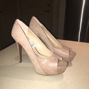 Jessica Simpson Pink Platform Pumps